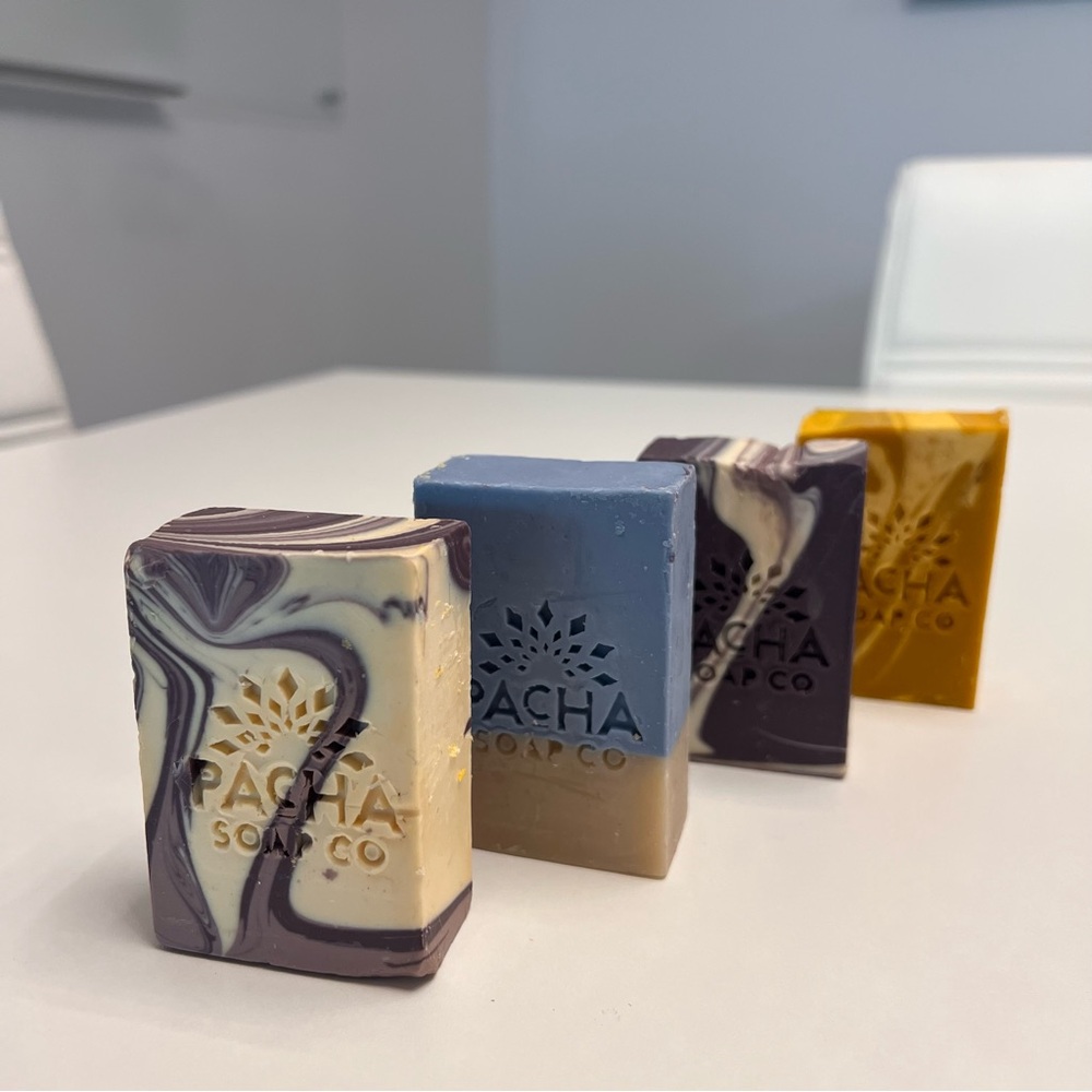 NEW 4 SOAPS FROM PACHA SOAP CO 100% NATURAL ARTISAN EXFOLIATING BARS 4OZ EACH - Picture 5 of 14